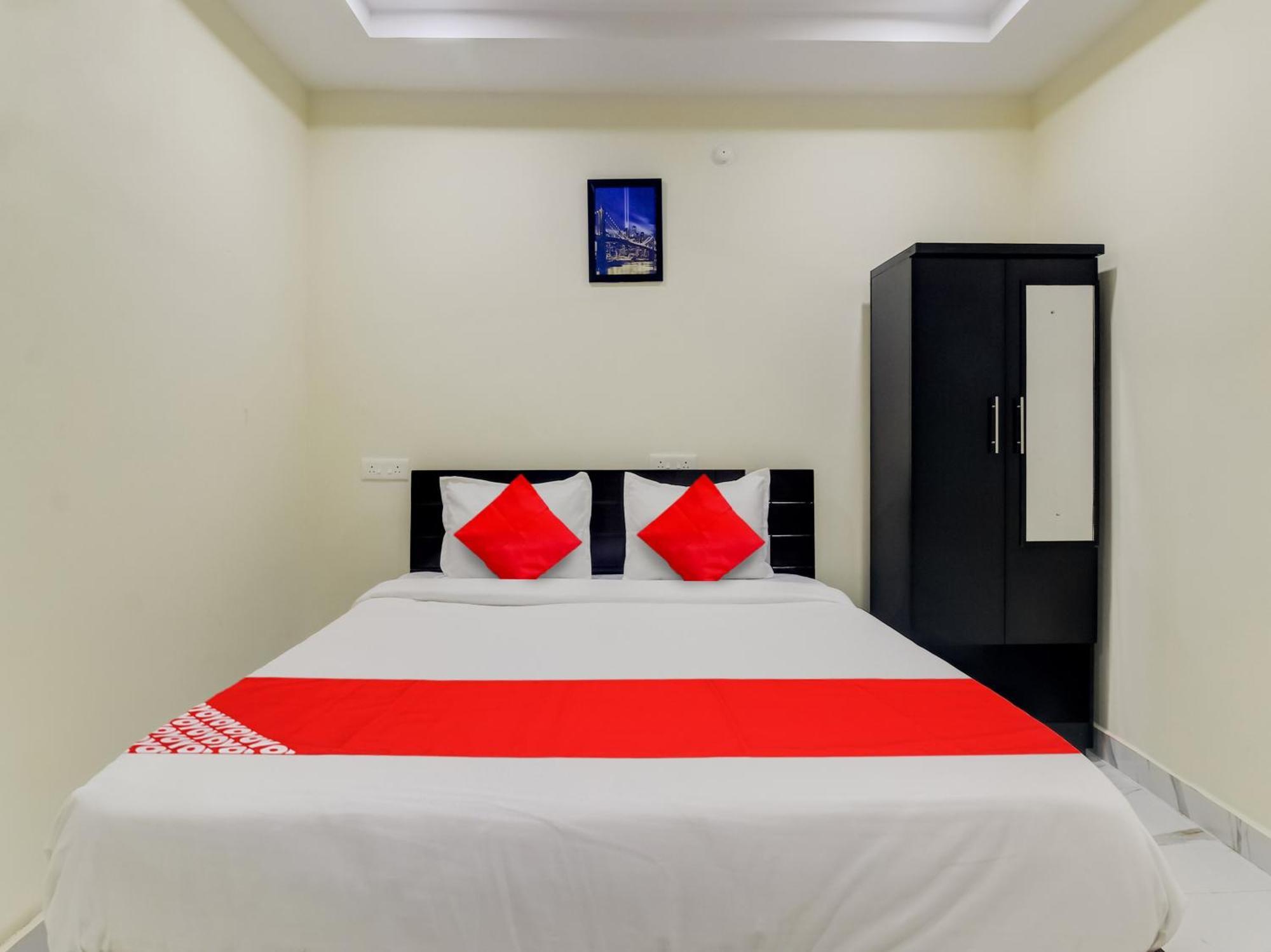 Super Hotel O Sri Nirvana Pride Ibrahimpatan Bagian luar foto