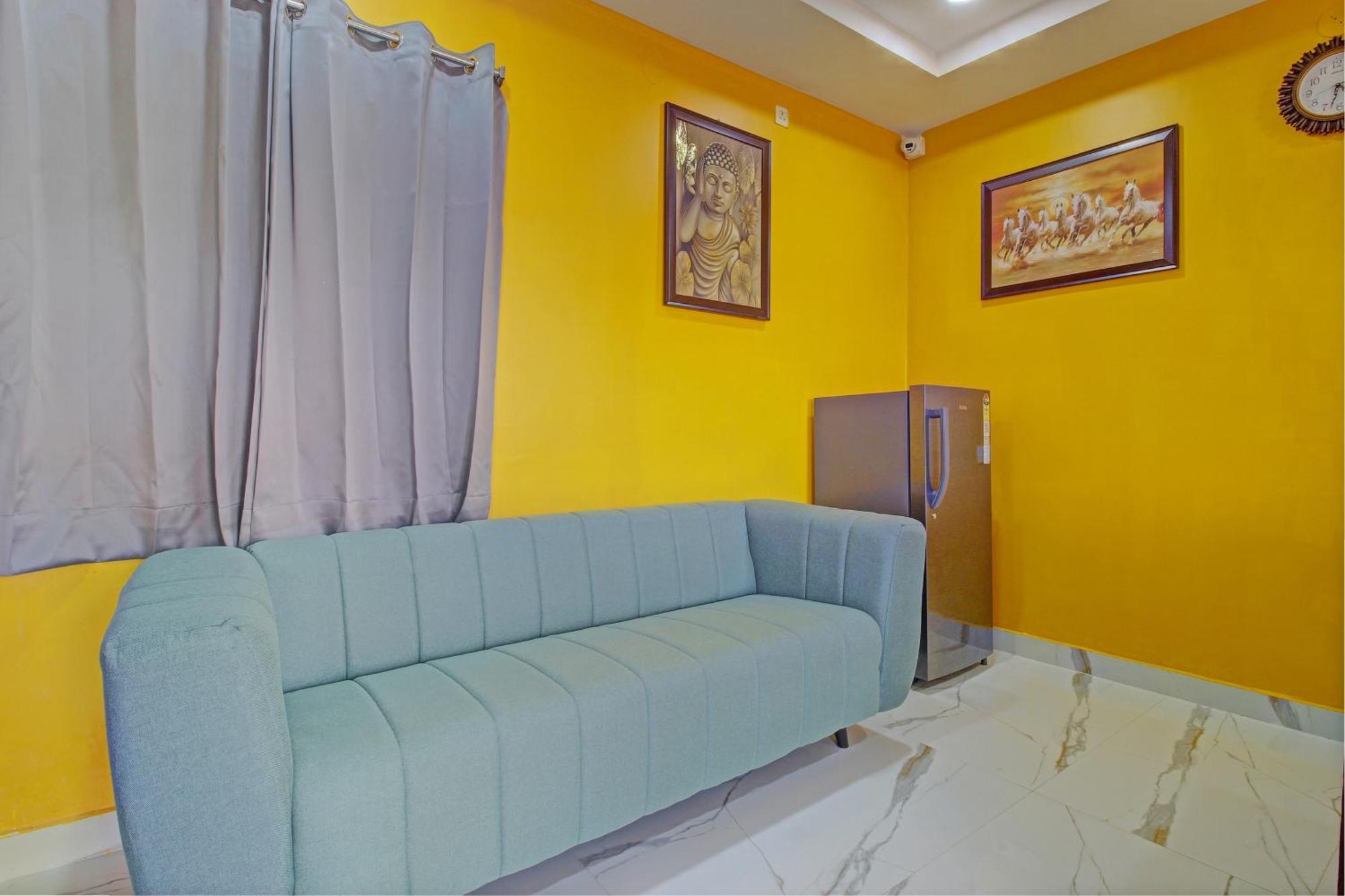 Super Hotel O Sri Nirvana Pride Ibrahimpatan Bagian luar foto